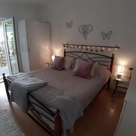 Tania Apartment